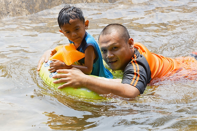 Famille et amis-AVR16-017